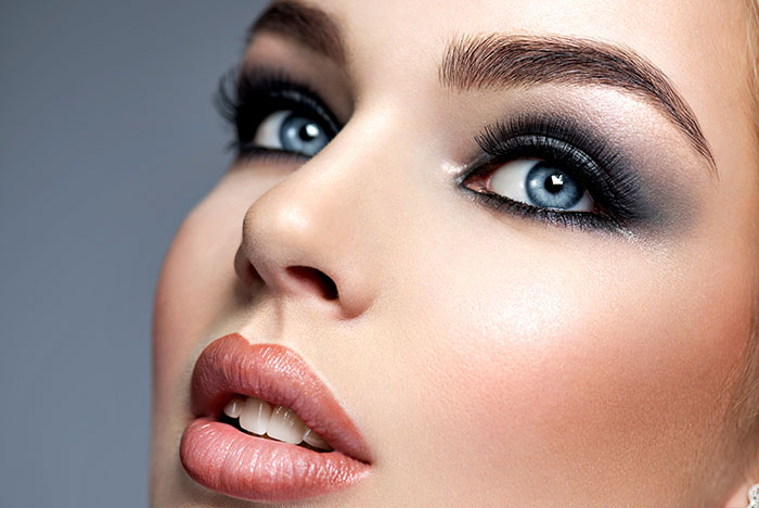 Capricho Beauty Supply. Step by Step: Create the Perfect Smokey Eye Makeup for Any Occasion. The smokey eye makeup is a classic and versatile style that suits any occasion.