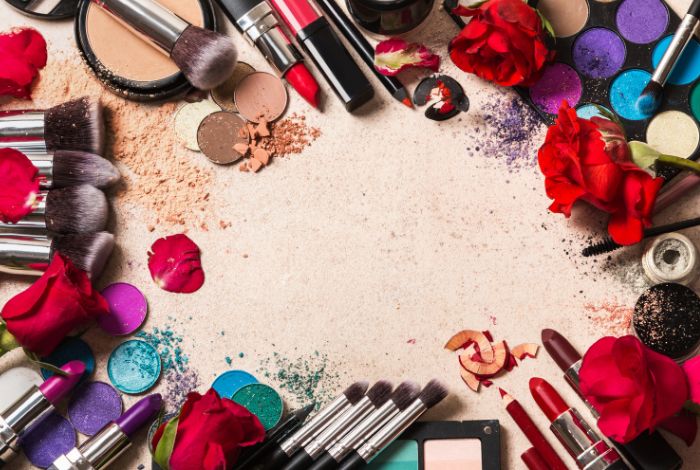 Capricho Beauty Supply. Your Essential Beauty Tools: Best Makeup Products for Beginners and Professionals. Equip yourself with these essential beauty tools, and you'll be ready to conquer any makeup challenge that comes your way.