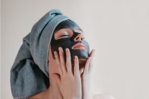 Capricho Beauty Supply. Rituals at Night: How to Prep Your Skin and Hair for Restorative Rest. A nightly routine not only prepares your skin and hair for a restful night but also ensures you wake up looking refreshed.