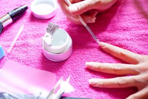 Capricho Beauty Supply. A Complete Guide to Healthy and Beautiful Nails.